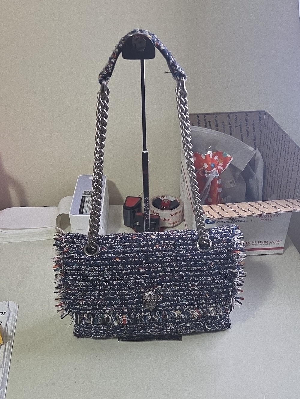 Kurt Geiger Large Kensignton Tweed Chain-Handle Shoulder Bag in Navy Mix